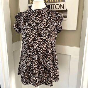 ROMWE Flutter Sleeve Top NWOT
